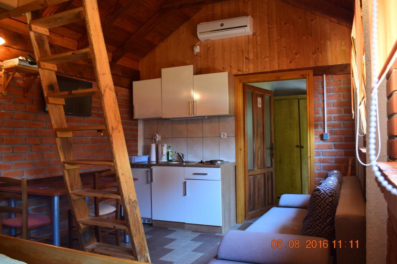 Apartment Kristic 2 Grabovac  Ngoại thất bức ảnh